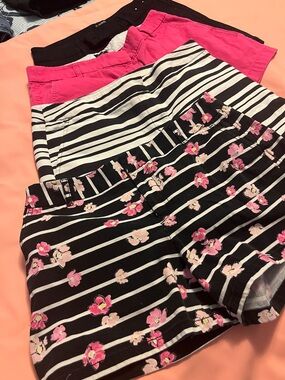 Women’s Shorts Bundle: Striped, Floral, Black, and Pink Shorts Size 8